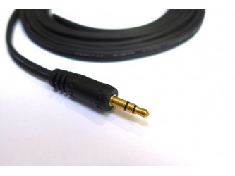 Figure of 8 cable with 3.5 plug