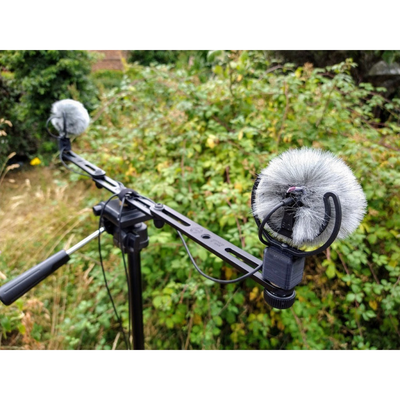 Folding Stereo Microphone Bar (Lyre holders not included)