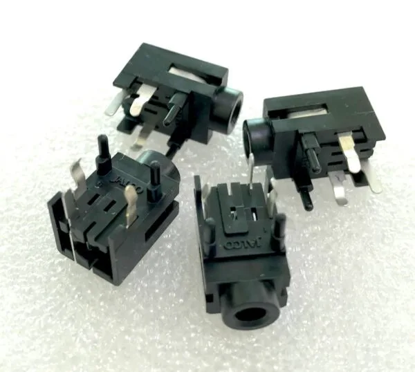 Stereo Unswitched Horiz Socket