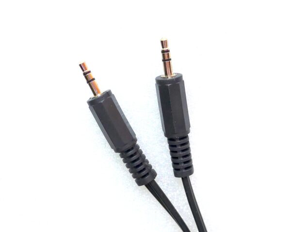 3.5 mm stereo straight plug to socket