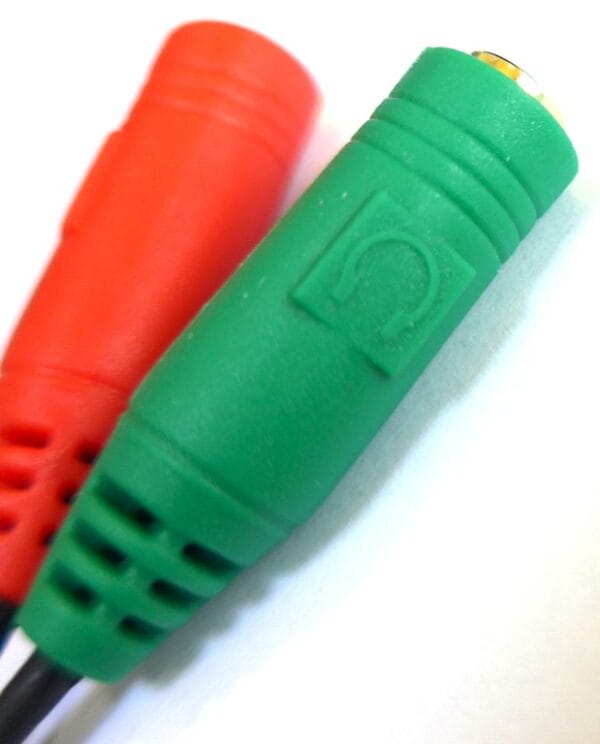 TRRS 3.5 mm Male Plug to Headphone & Microphone Adaptor